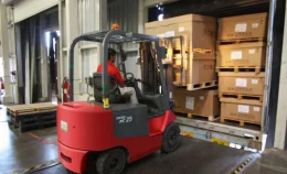 Huấn luyện an toàn, vận hành xe nâng hàng